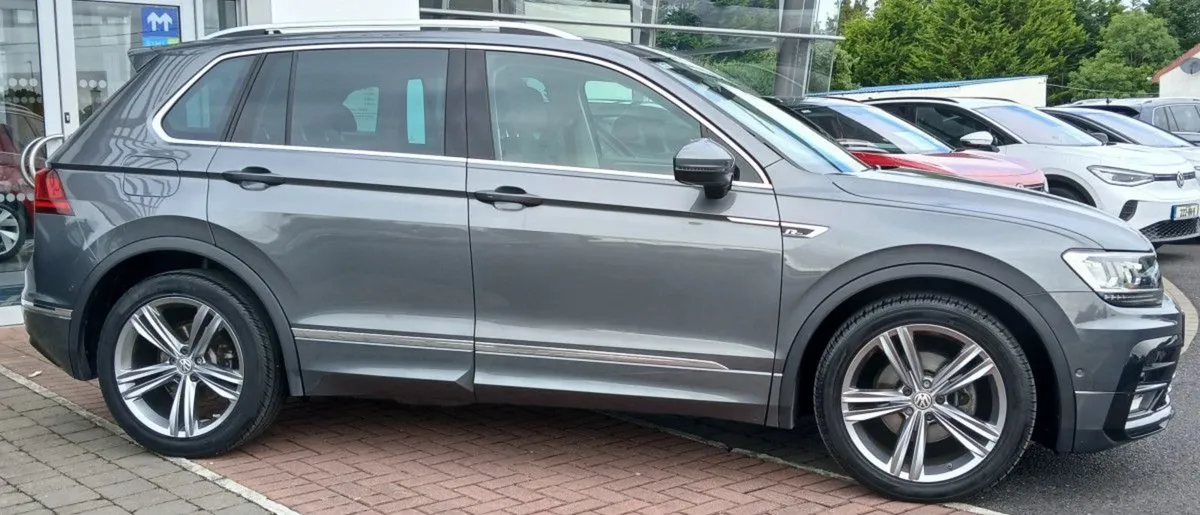Volkswagen Tiguan R-line 2.0 TDI 150HP  bluetooth - Image 2