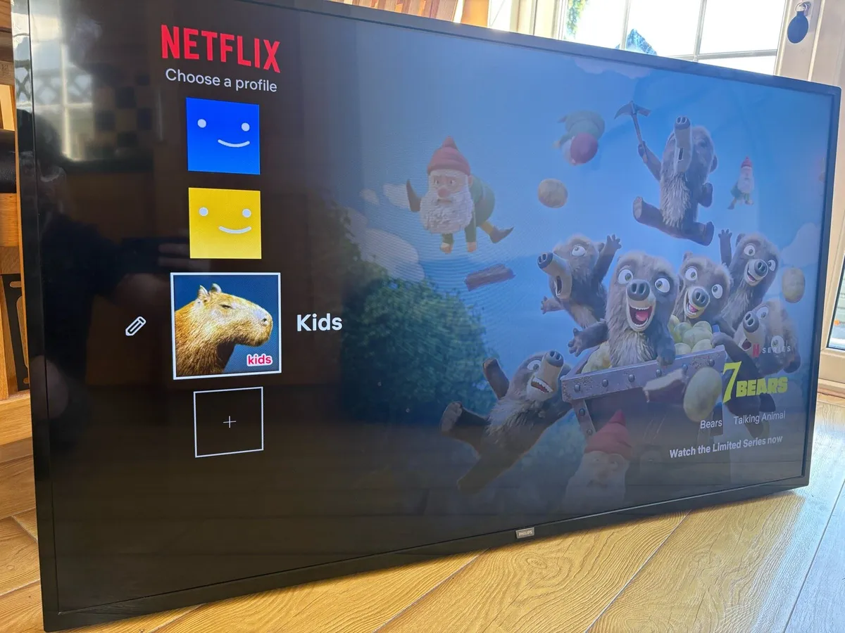 50 inch 4k Smart TV - Image 4