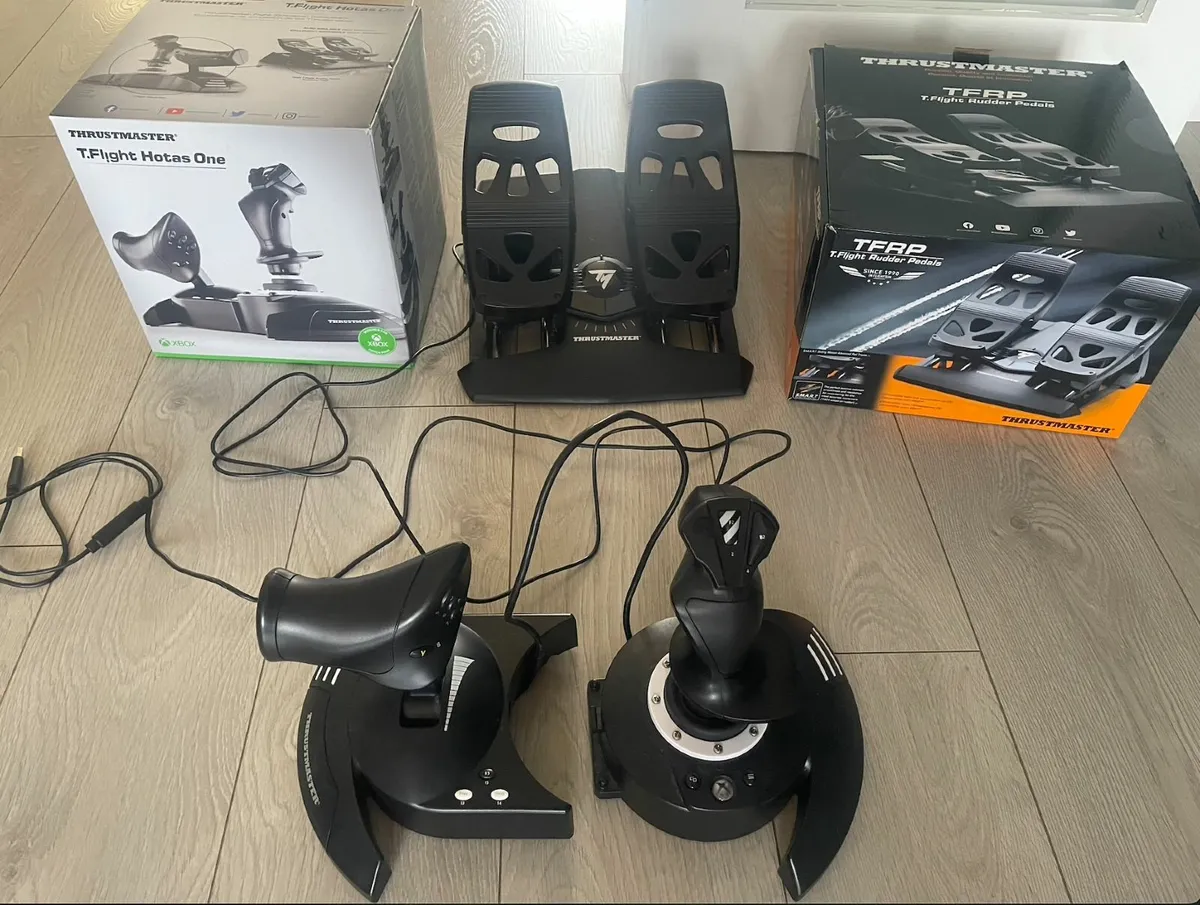 Thrustmaster Flight controls - Image 1