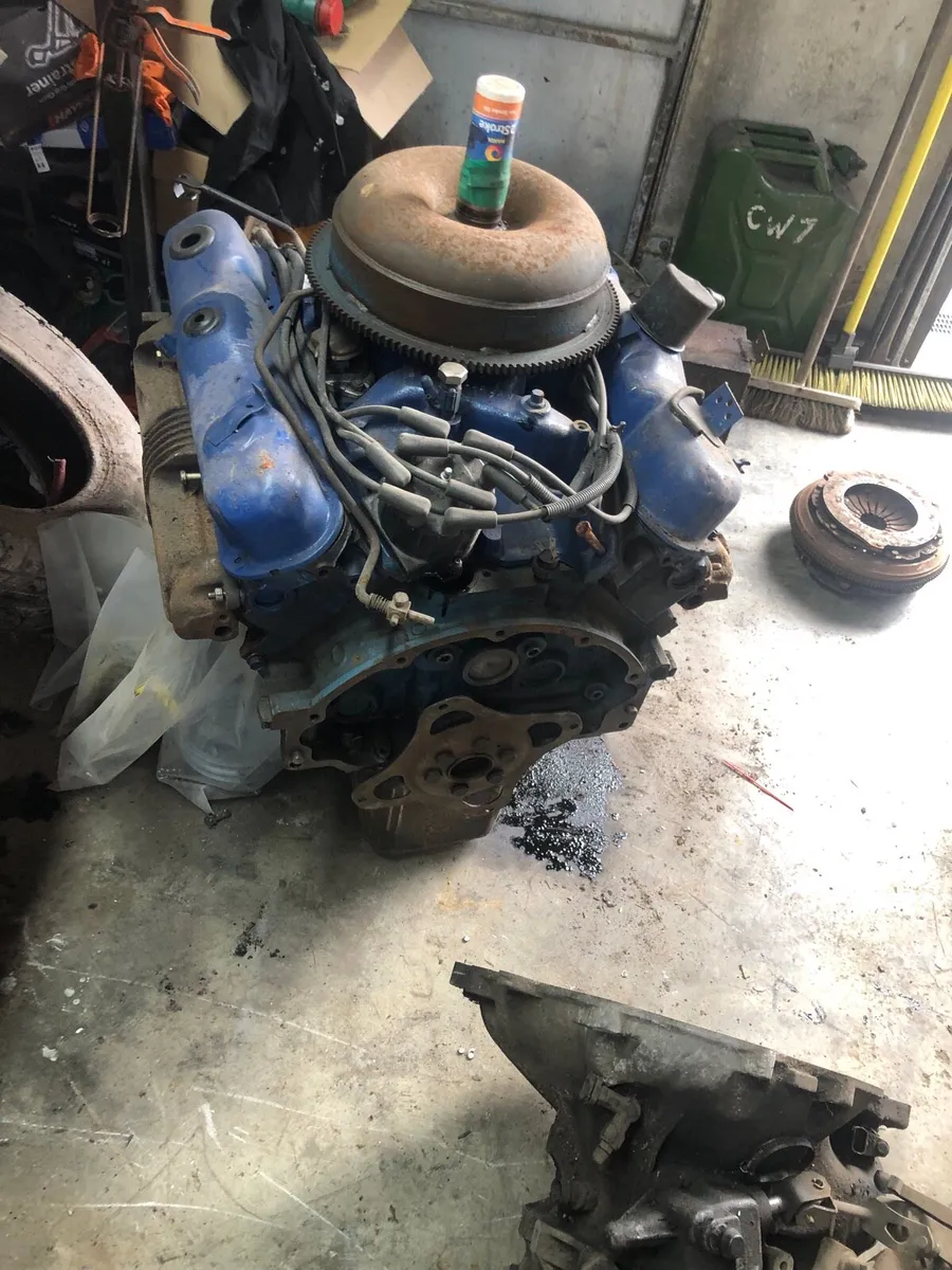 Mopar 360 Chrysler V8 - Image 1