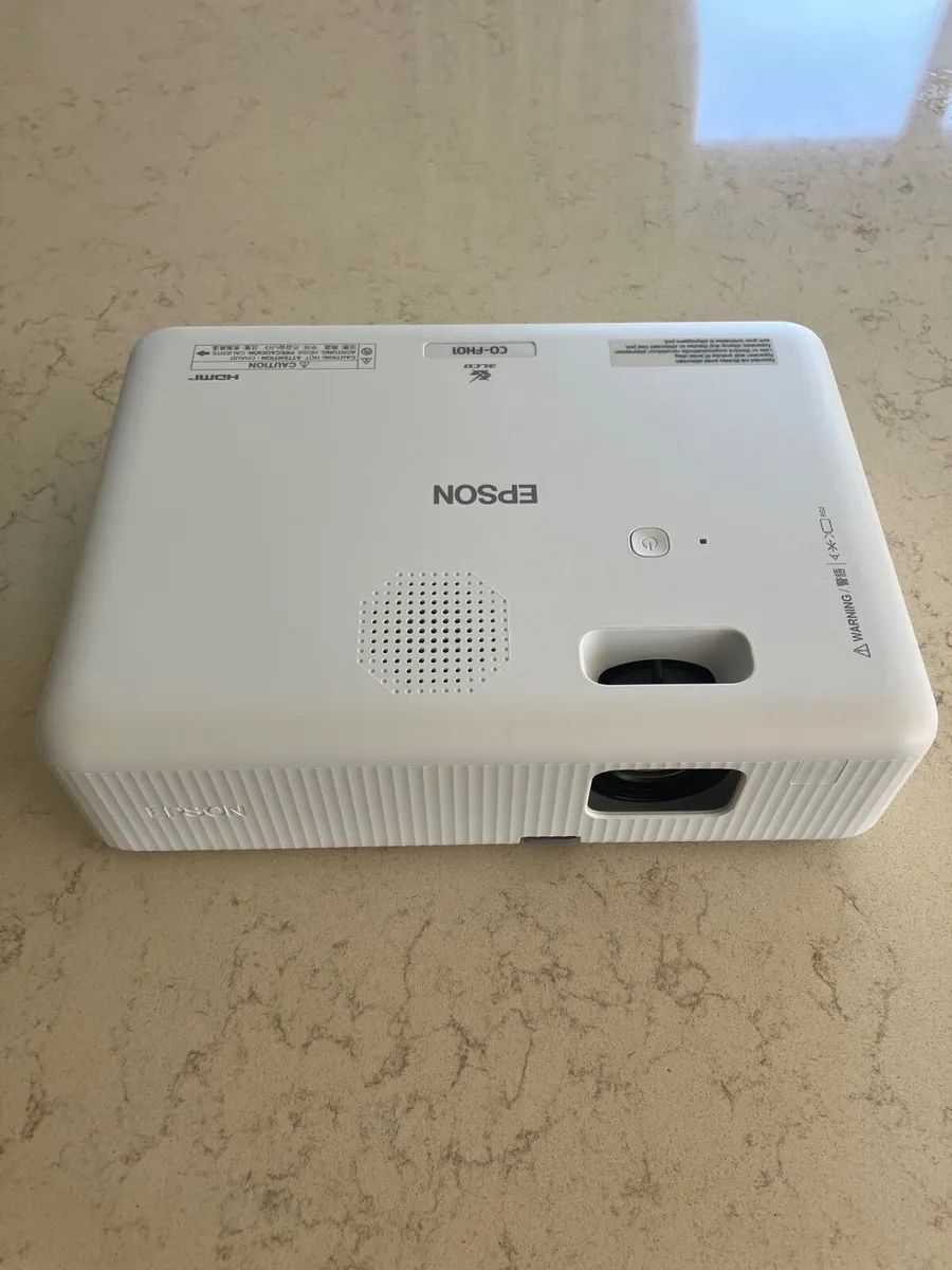 Projector - Image 1