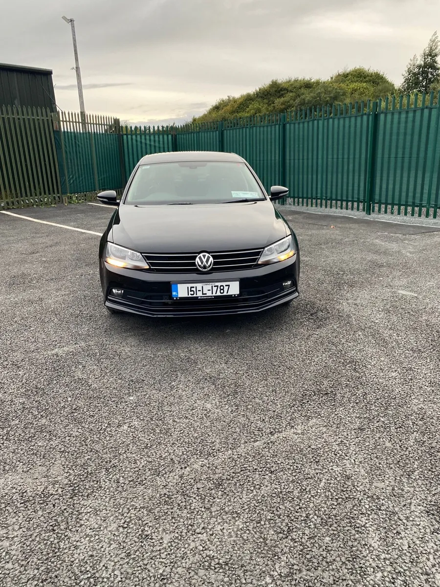 Volkswagen Jetta 2.0 TDI Highline - Image 2