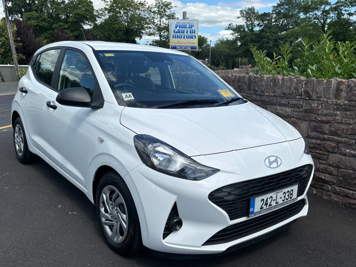 Hyundai i10 2024 only 20000 kms  as new - Image 1