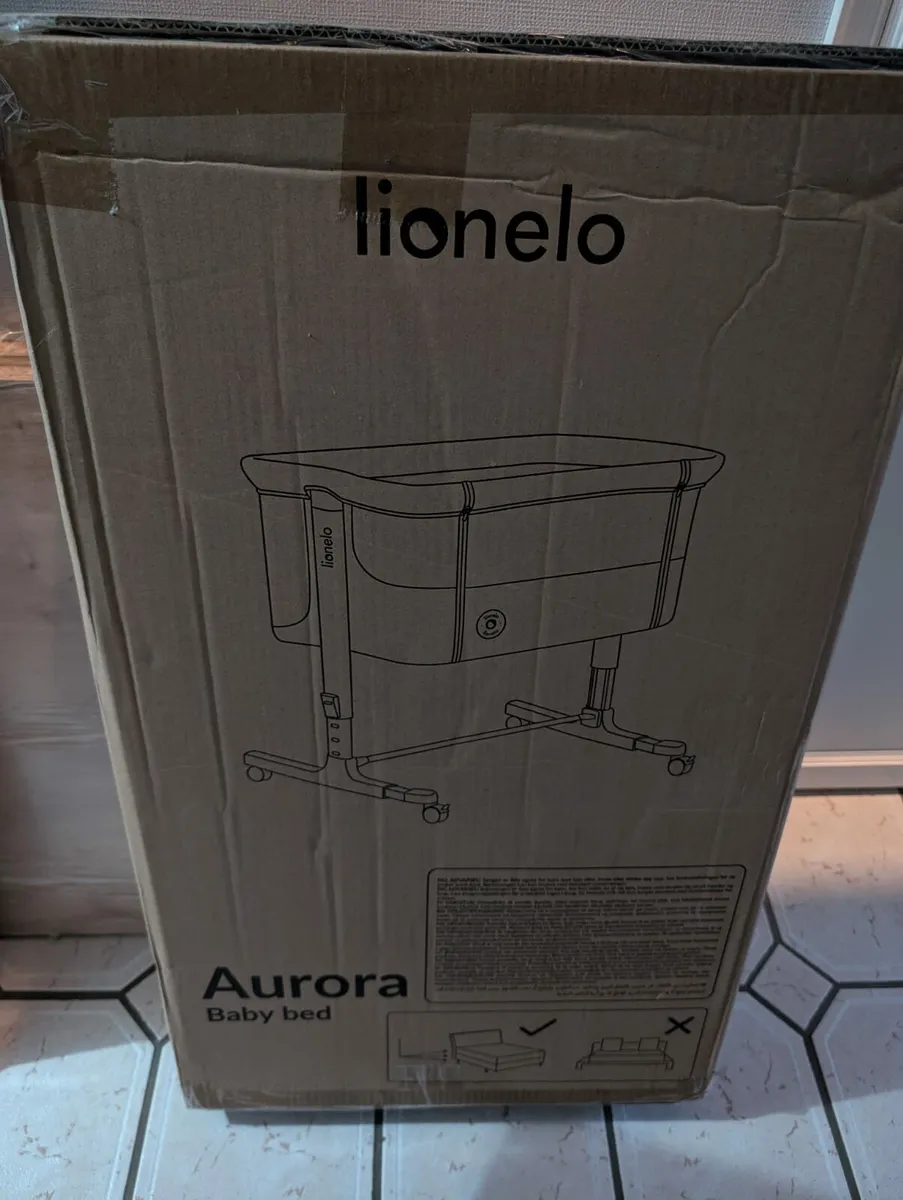 Lionelo Aurora 3in1 Baby Cot Co-sleeper
(Brand New - Image 2