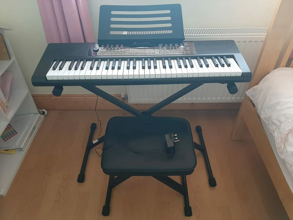 Electric keyboard - Image 2