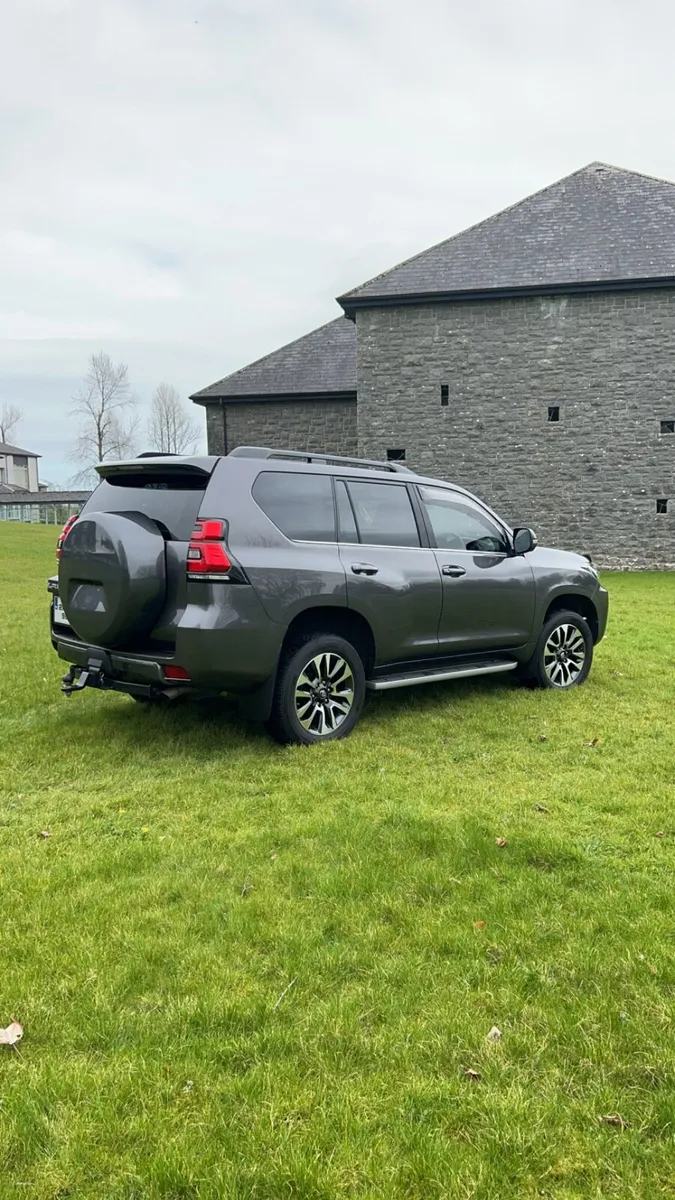 Toyota Landcruiser Prado - Image 2
