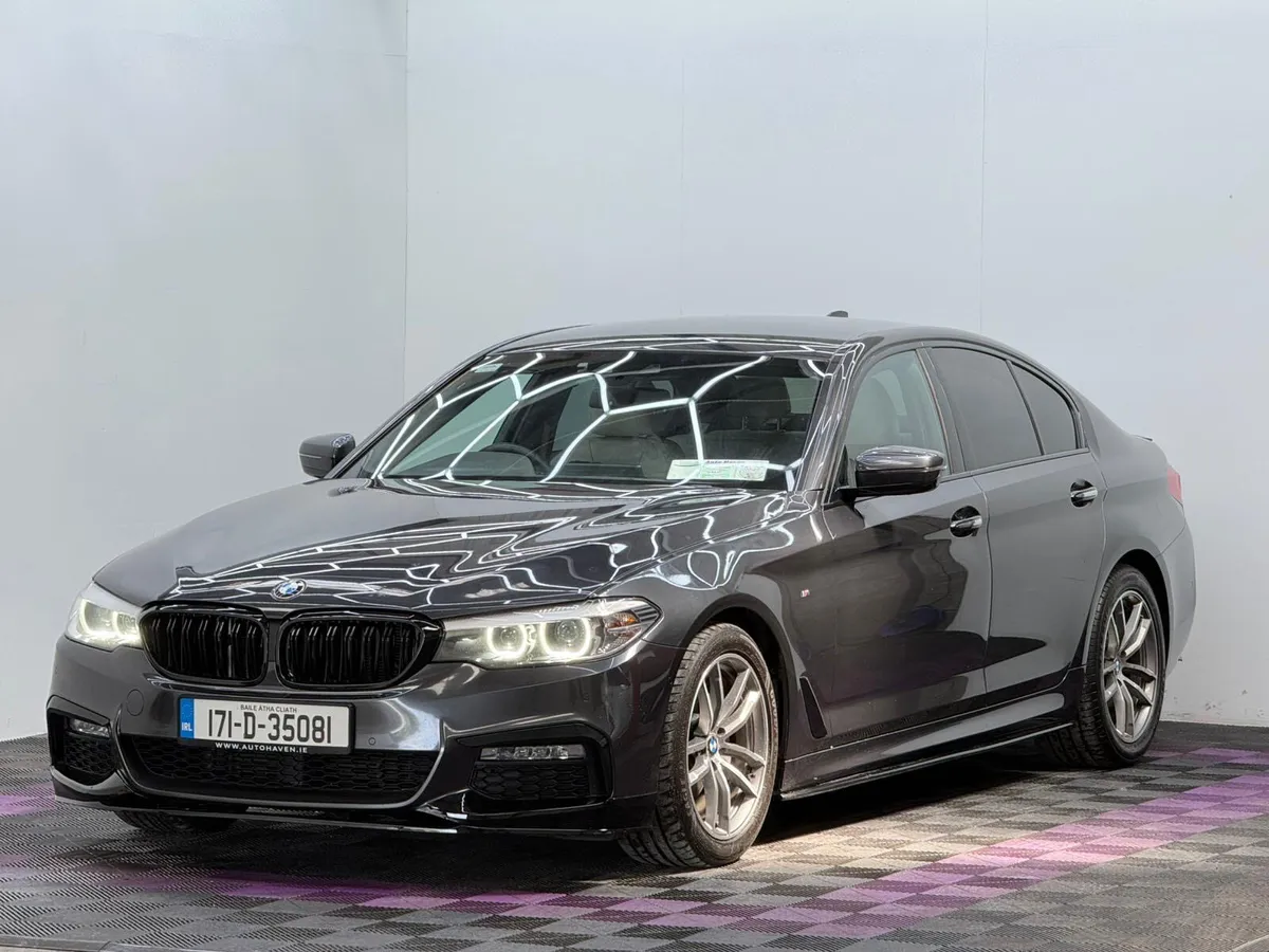2017 BMW 5-Series 520D M sport, Automatic - Image 3