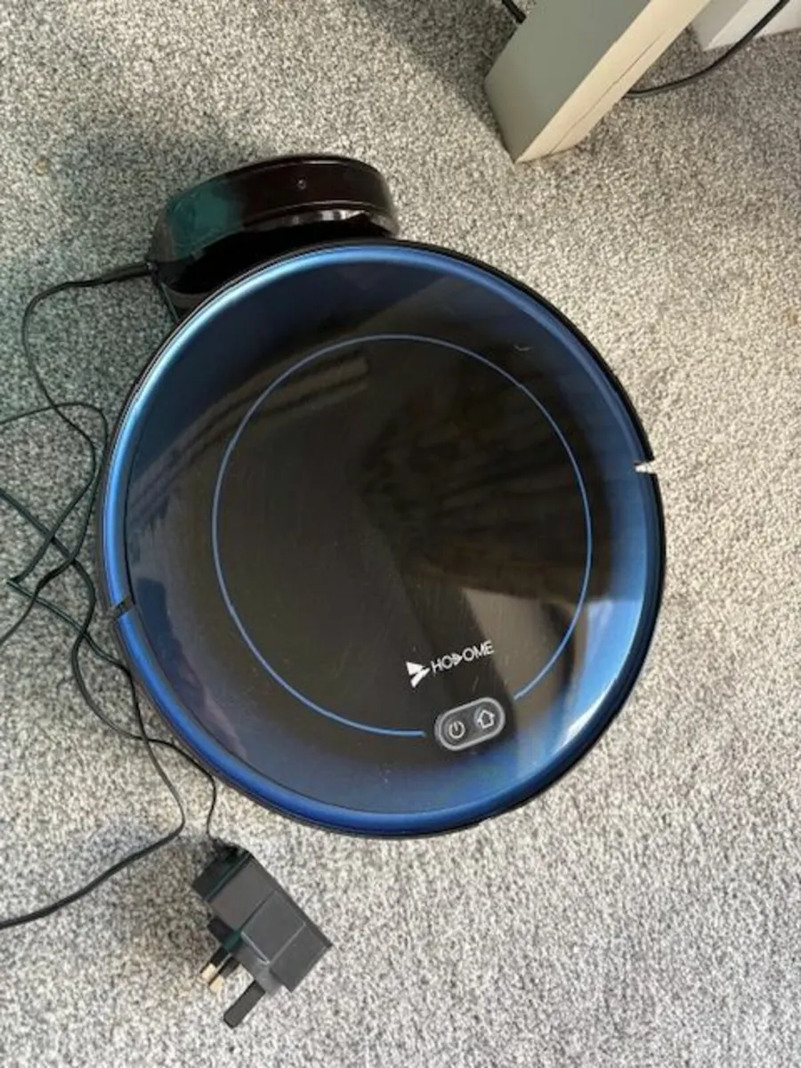 Robot Vacuum / nearly new