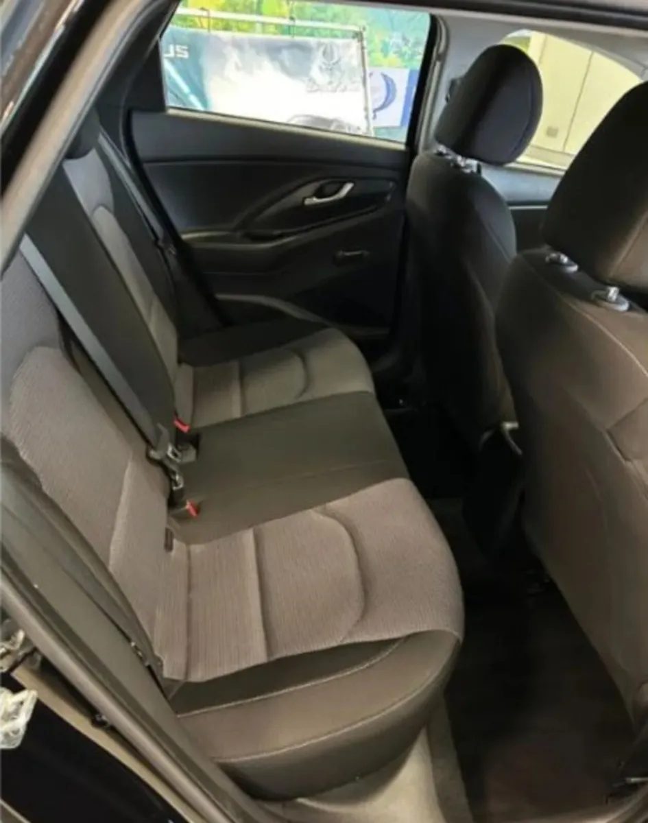 Hyundai i30 2018 - Image 4