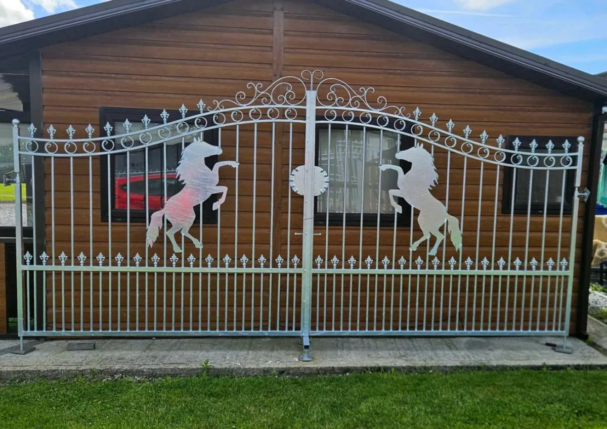 Galvanised House Gates with horses