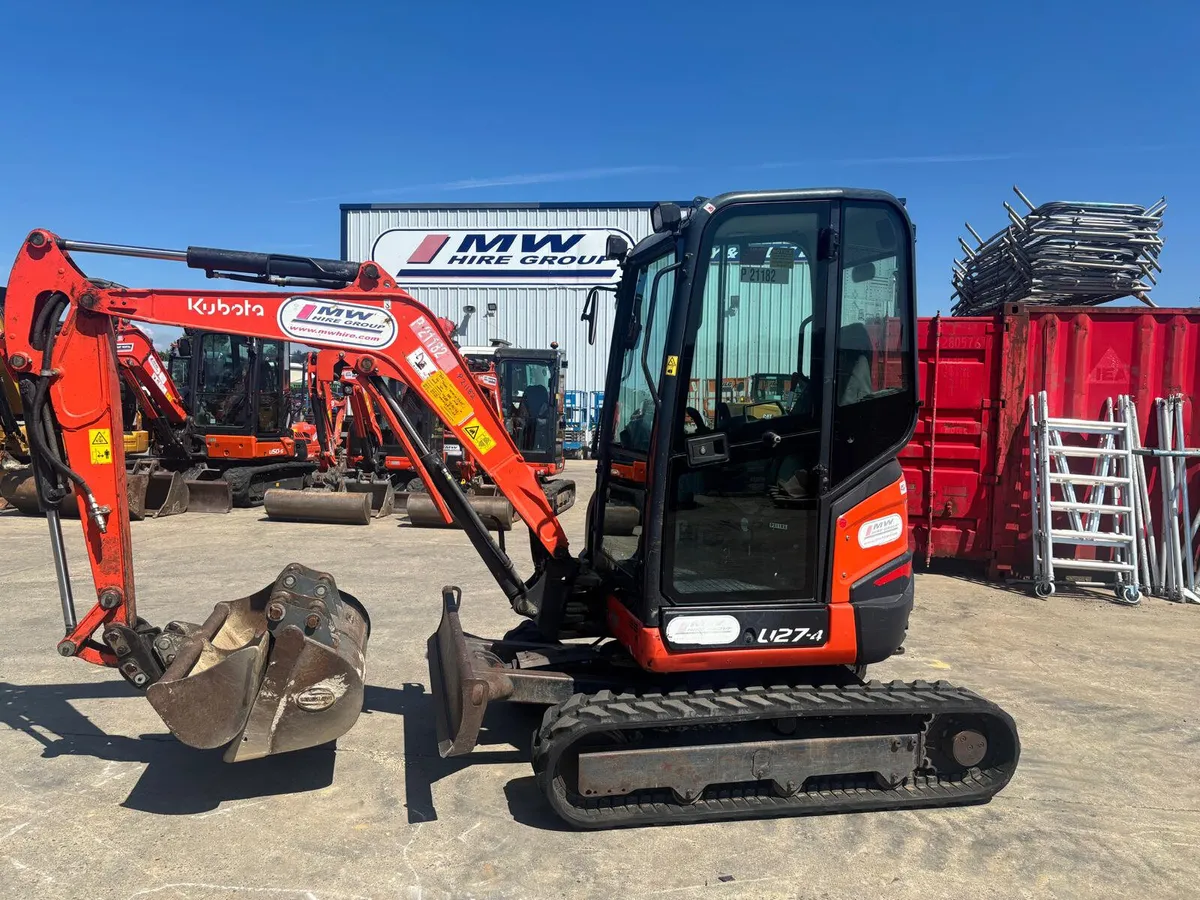 Kubota U27-4 Mini Digger - Image 1