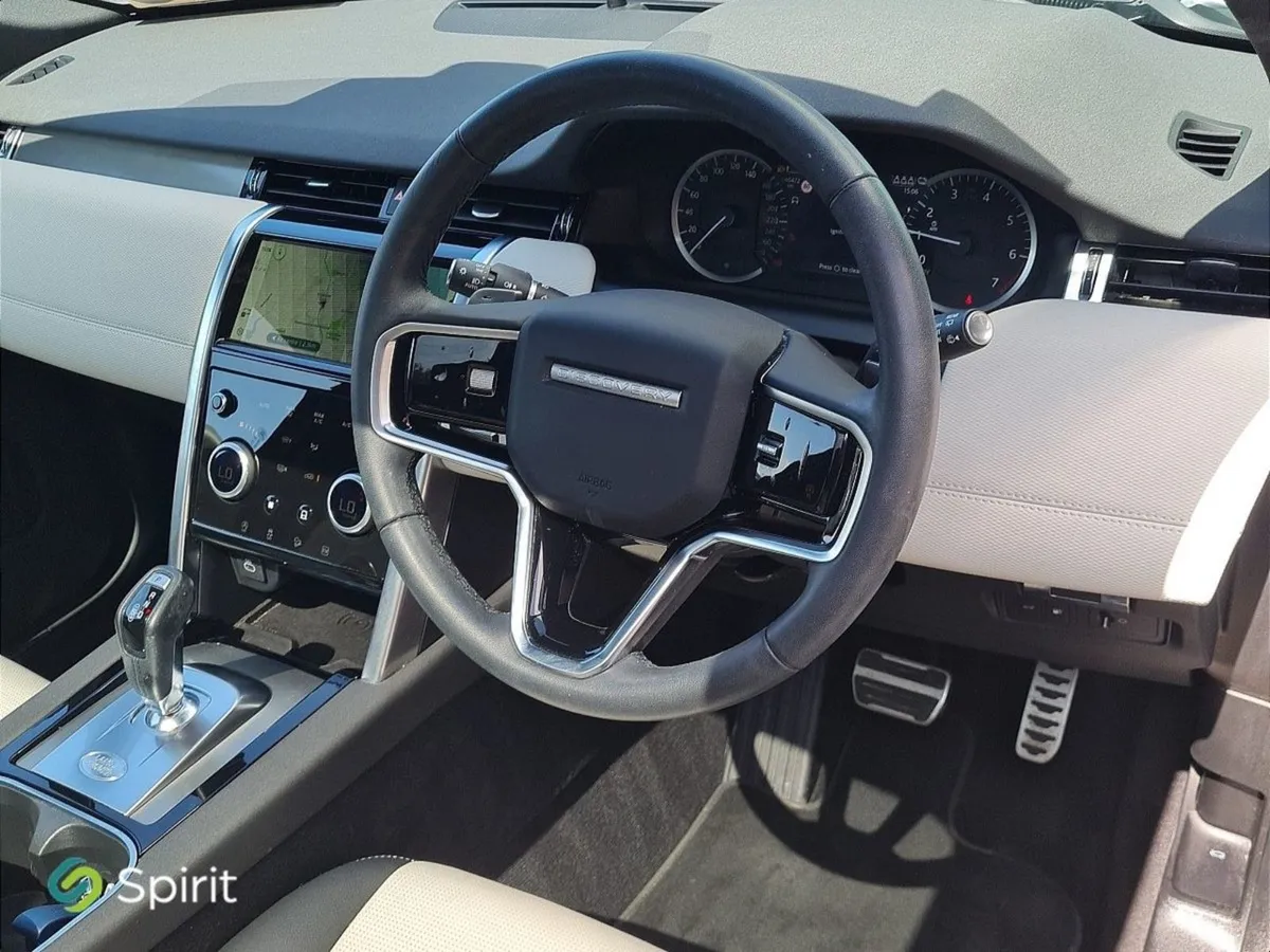 Land Rover Discovery Sport AWD R-dynamic SE Auto - Image 4