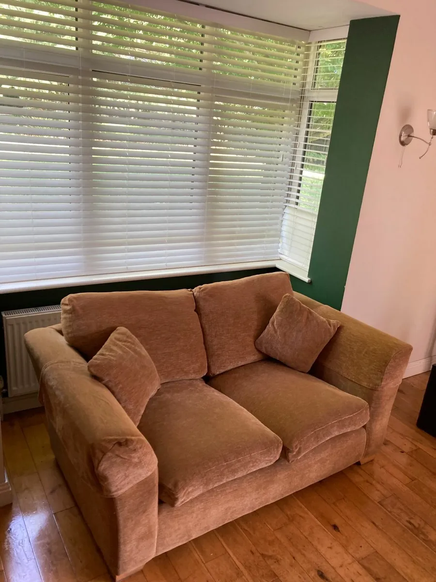 three piece suite - Image 1