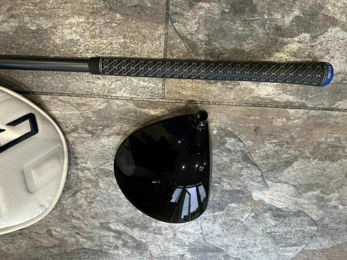 Taylormade Qi10 Max Driver 10.5 Degree Stiff Flex - Image 3