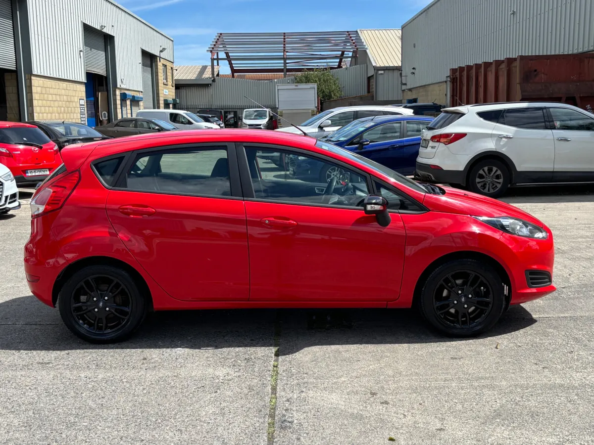 2015 FORD FIESTA 1.25 STYLE 5DR - Image 3