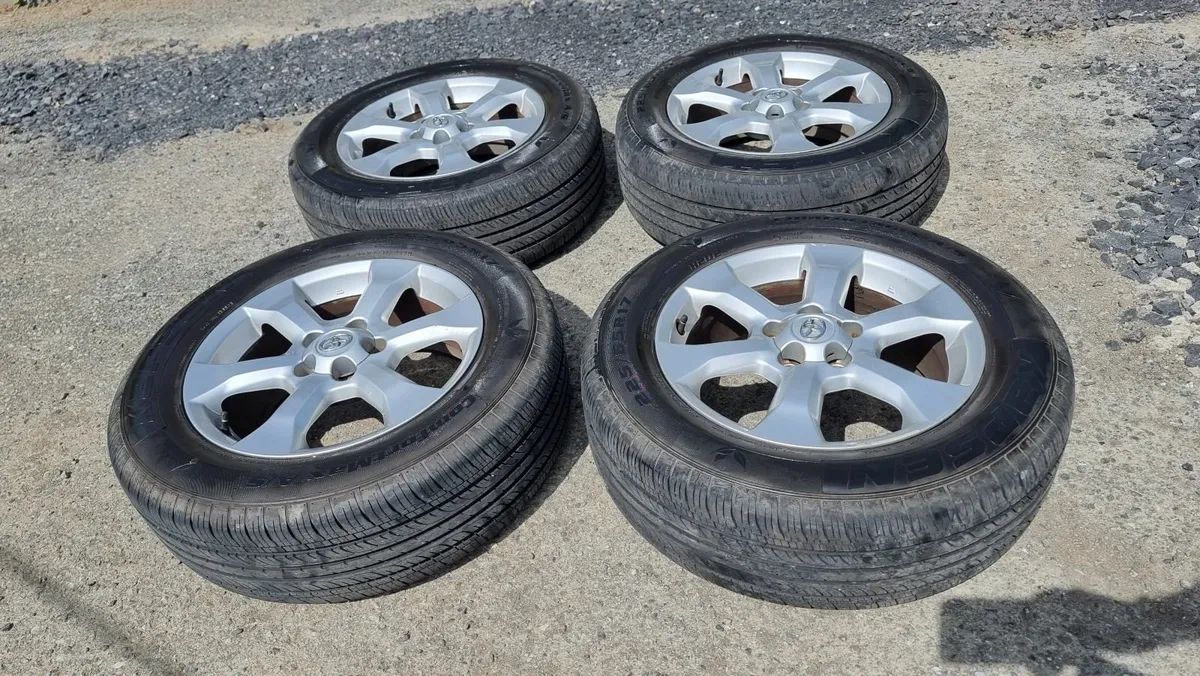 Toyota 17" alloys - Image 1