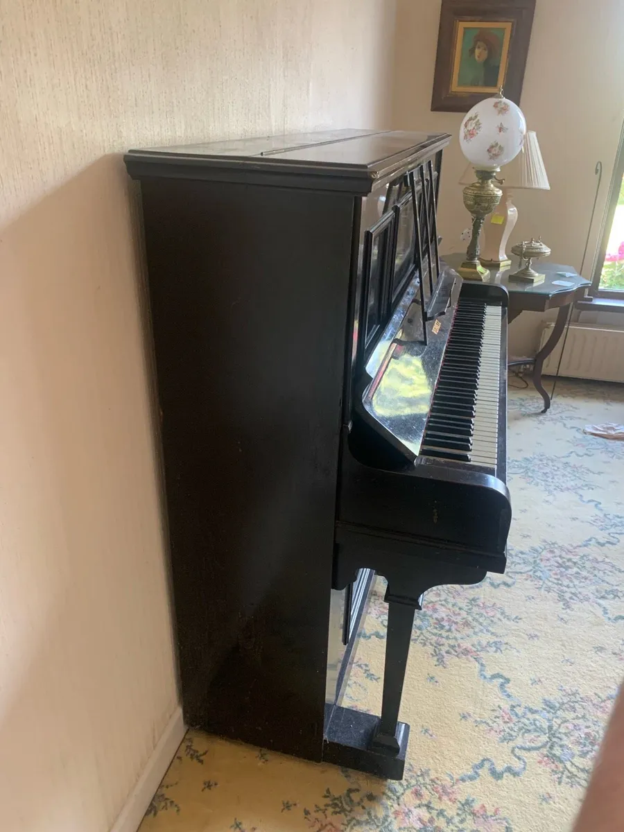 Piano - Image 2