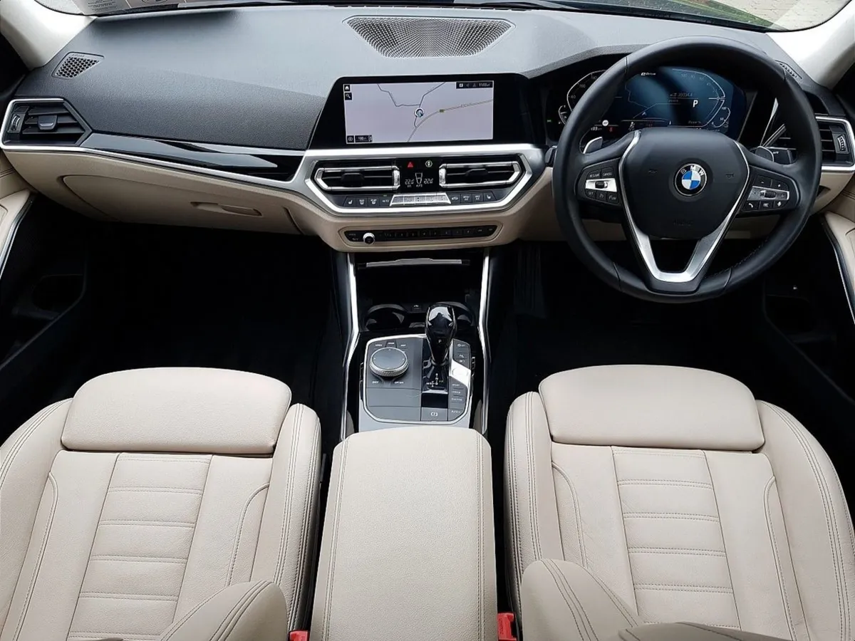 BMW 3 Series 330e Sport Pro - Image 4