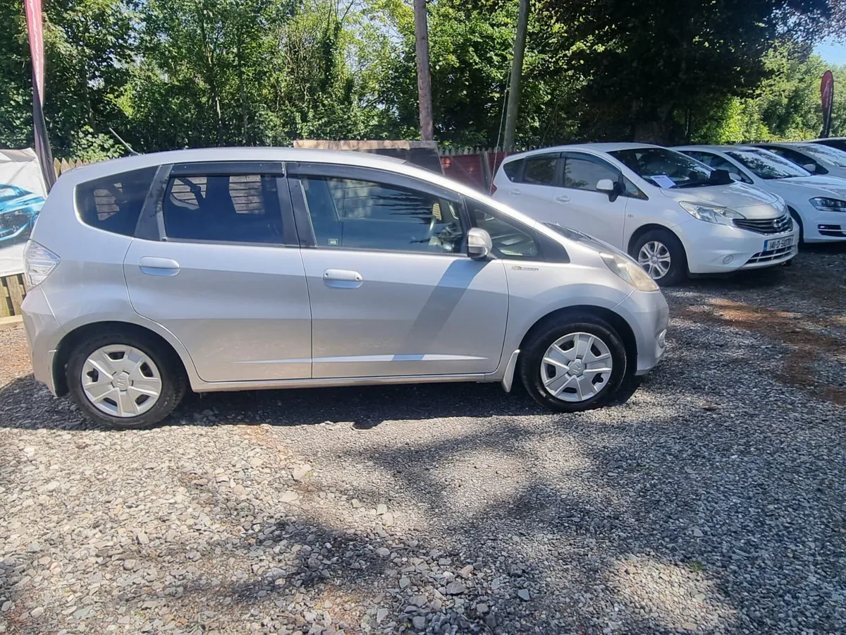 2012 Honda Fit 1.3 Hybrid Automatic - Image 4