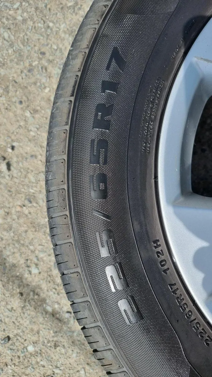 Toyota 17" alloys - Image 3