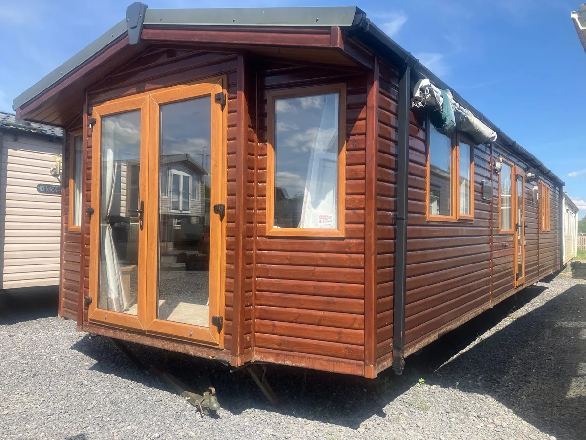 ON ITS WAY TO TUBBERCURRY CO SLIGO - Image 1