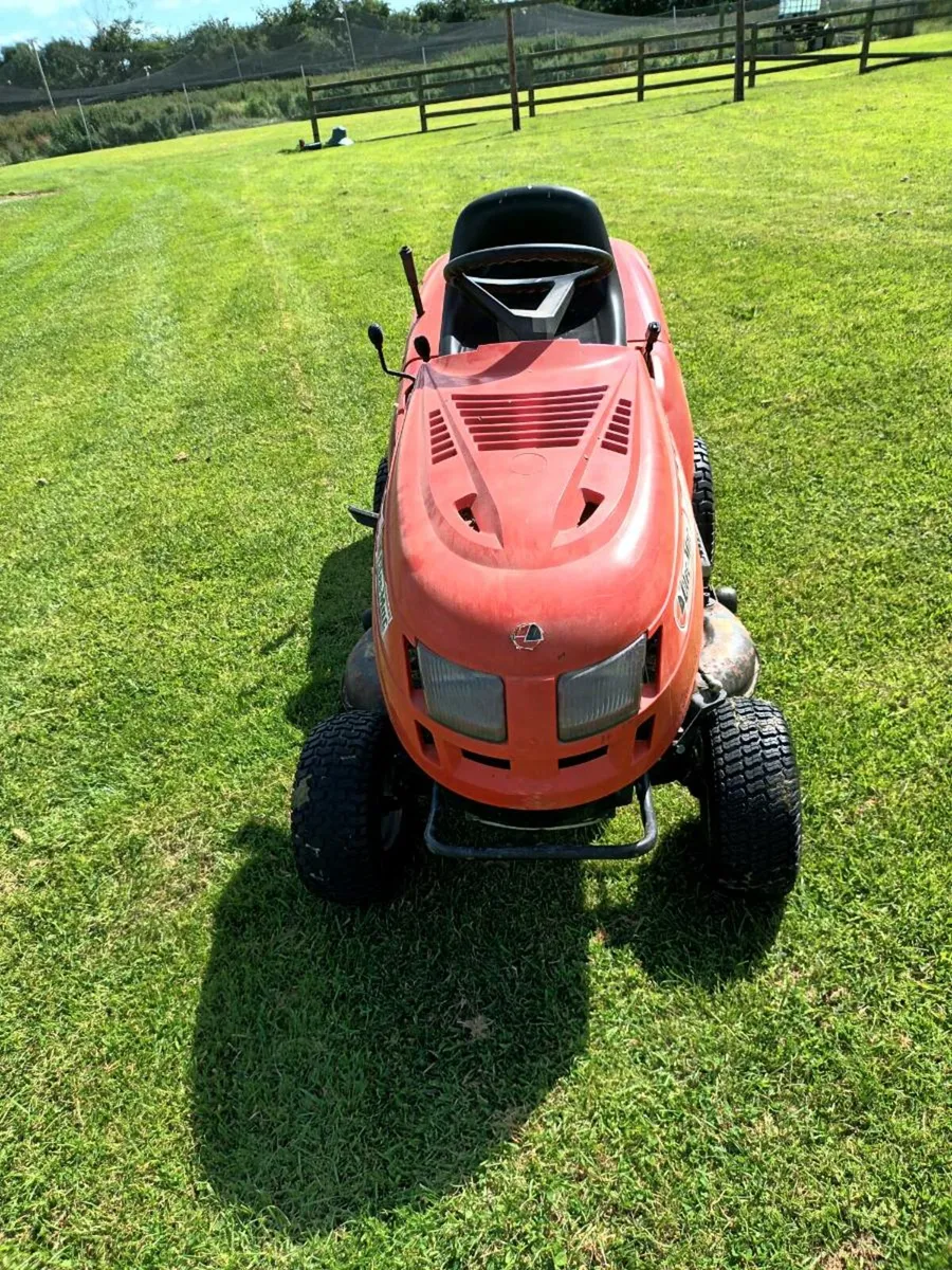 Oleo Mac Ride On Lawnmower - Image 1