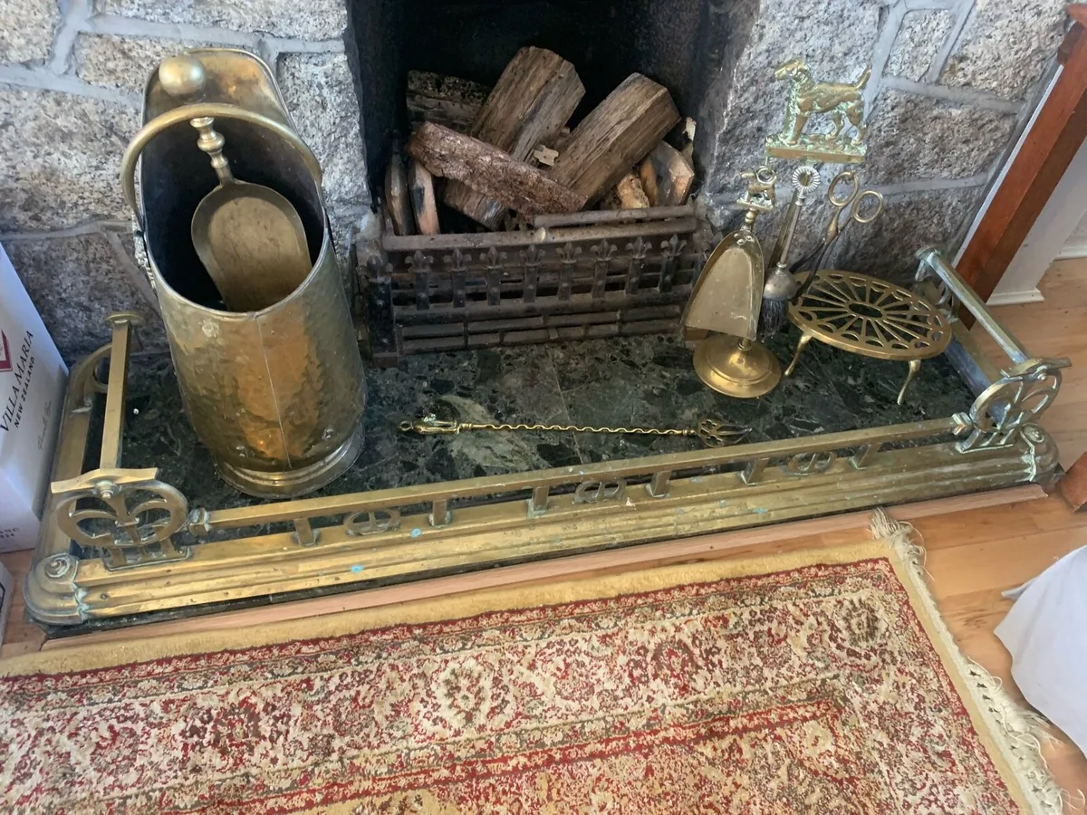 Brass fireplace set - Image 2