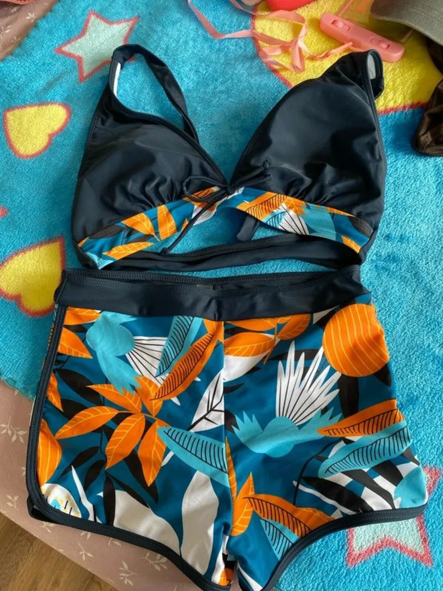 Bikini - Image 2