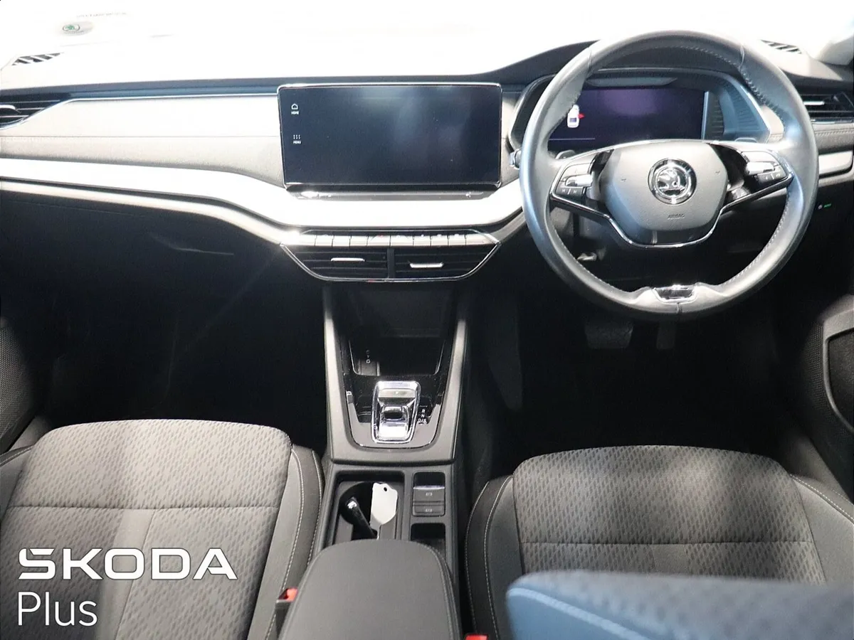 Skoda Octavia 2.0 TDI STYLE DSG - Image 2