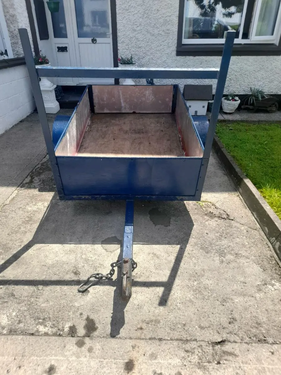 Trailers - Image 1
