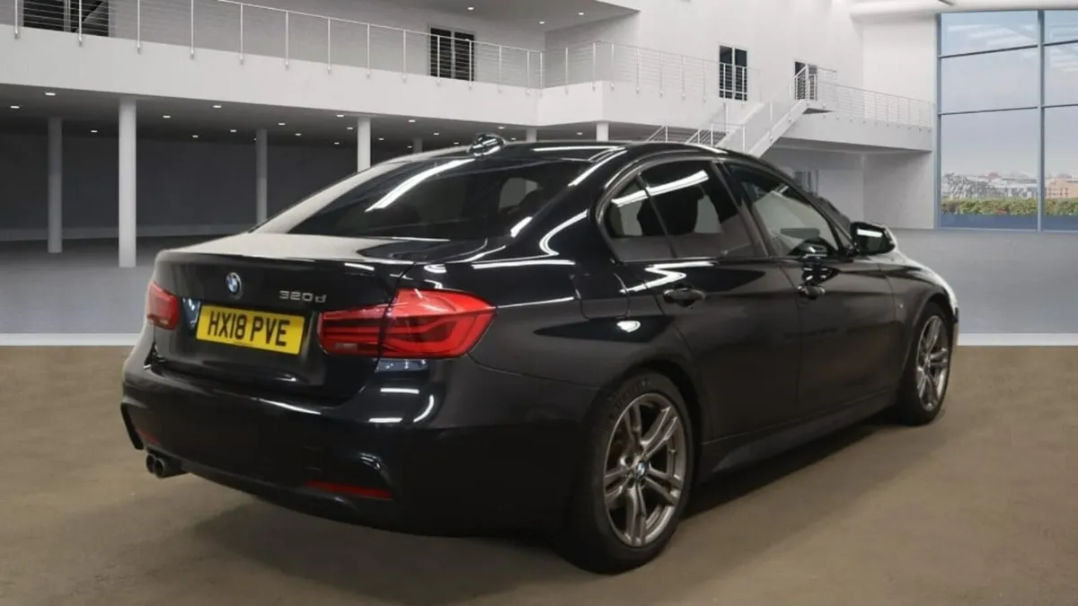 BMW 3-Series 2018 FINANCE APPROVAL - Image 4