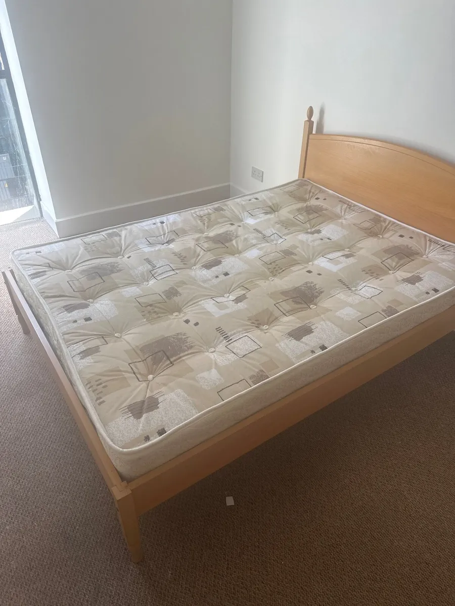 Bed - Image 2