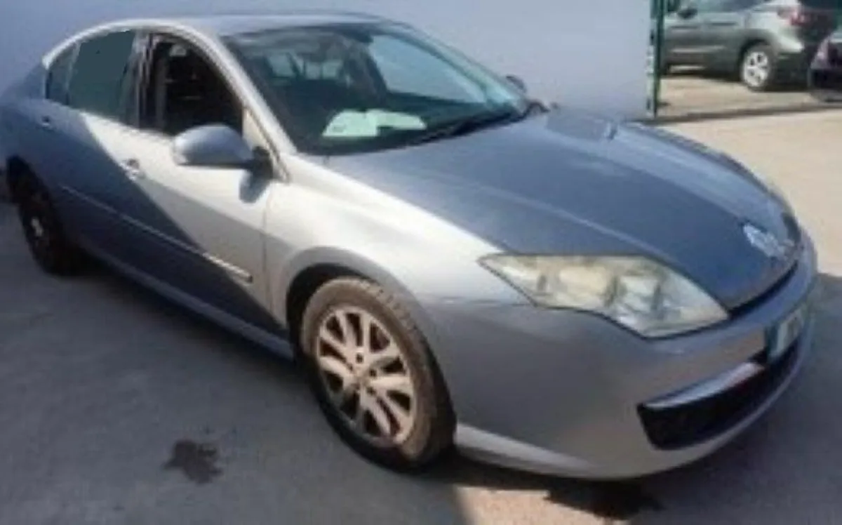 2008 Renault Laguna 1.5DCi - SPARES or REPAIRS. - Image 1