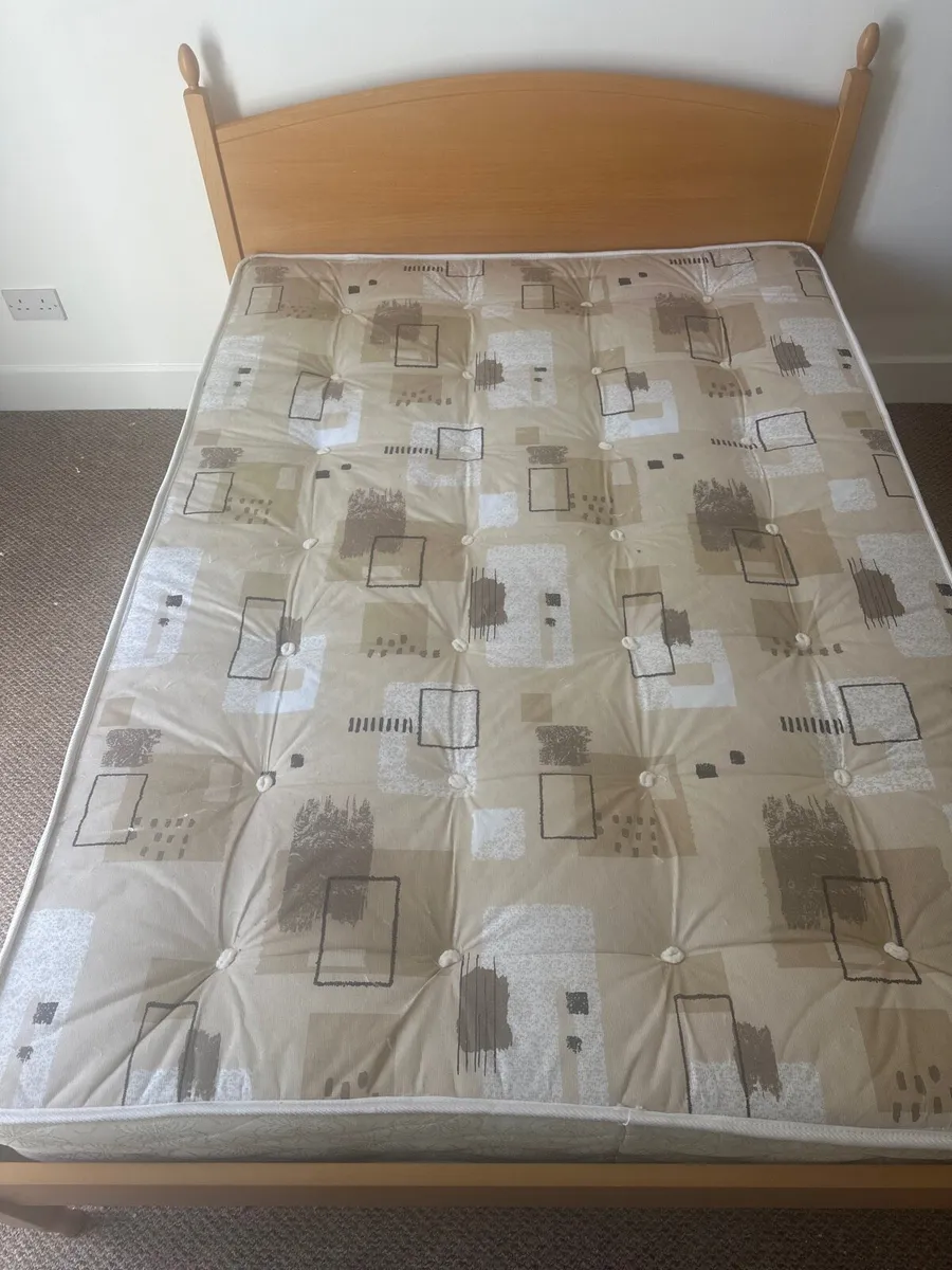 Bed - Image 1