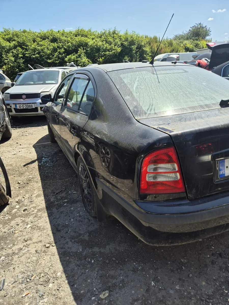 Skoda Octavia - Breaking only - Image 1