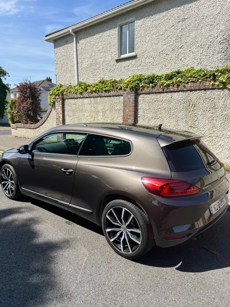 Volkswagen Scirocco 162 2.0 TDI 140BHP - Image 4