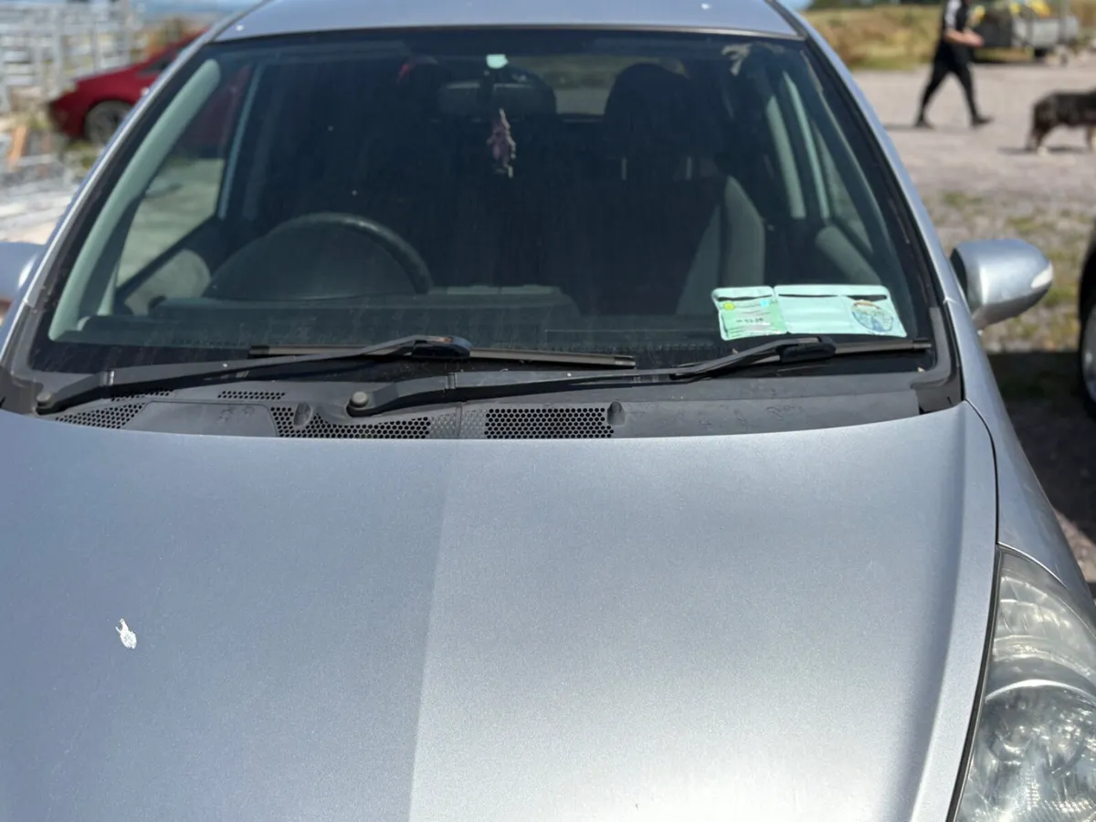 Honda Fit 2007 automatic - Image 2