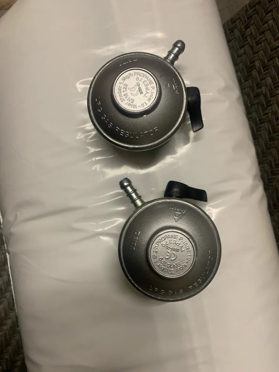 Gas regulators - Image 1
