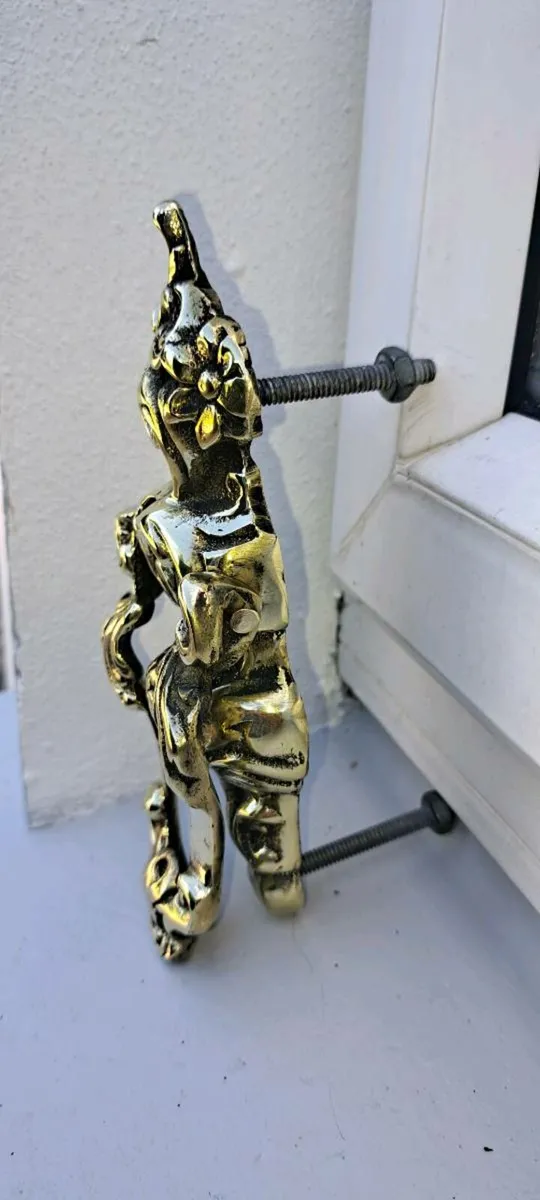 Old brass  door striker - Image 2