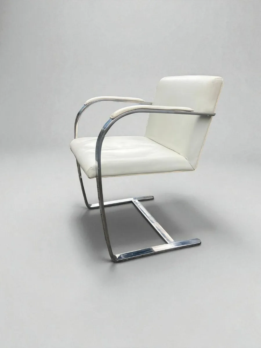 Chairs - Knoll Style Chairs x 4. Leather. - Image 2
