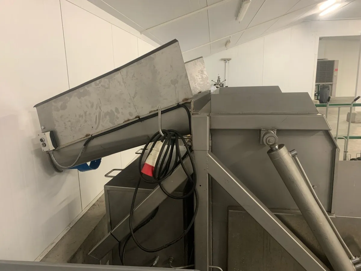 Dolav Bin Tipper Tilter - Image 4