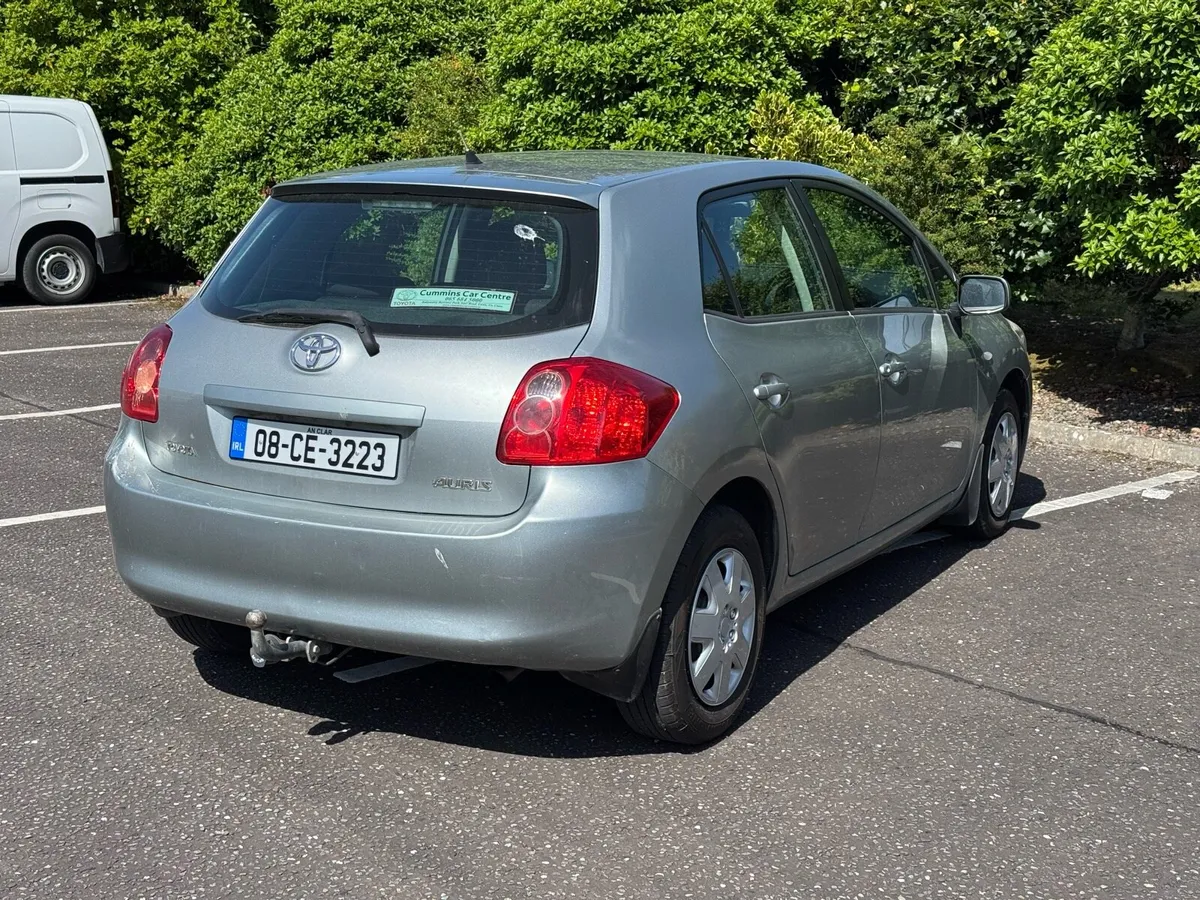 Toyota Auris 1.4 Petrol NCT 04/26 - Image 4