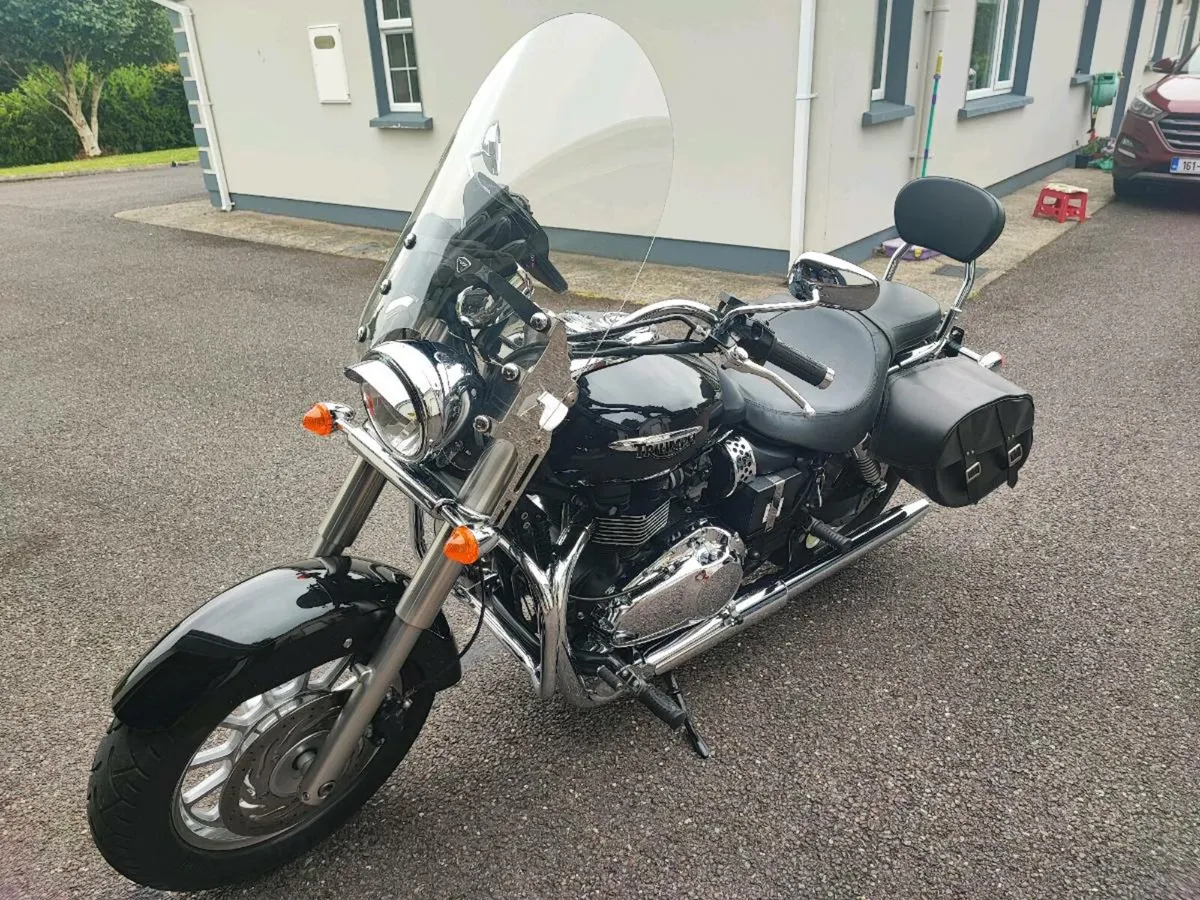 Motorcycle - Image 4