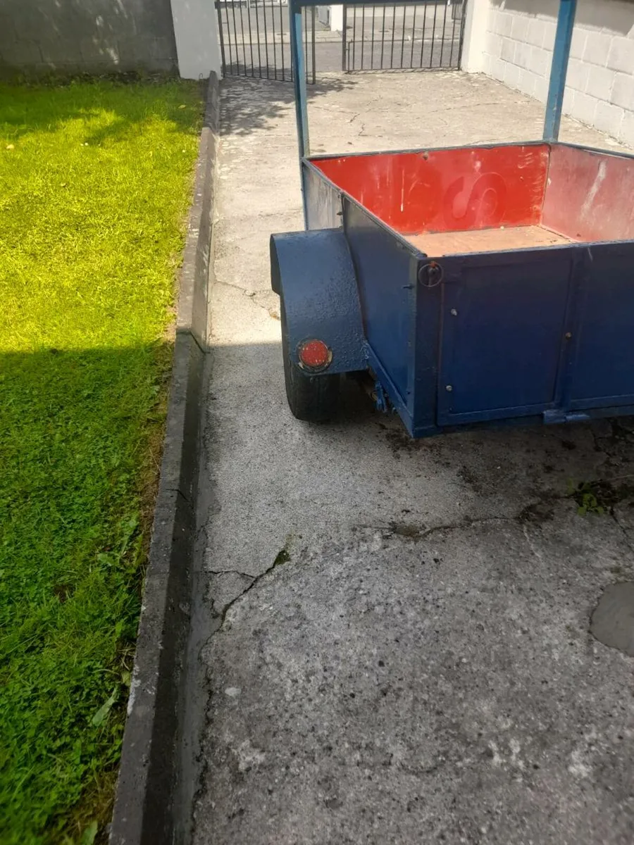 Trailers - Image 4