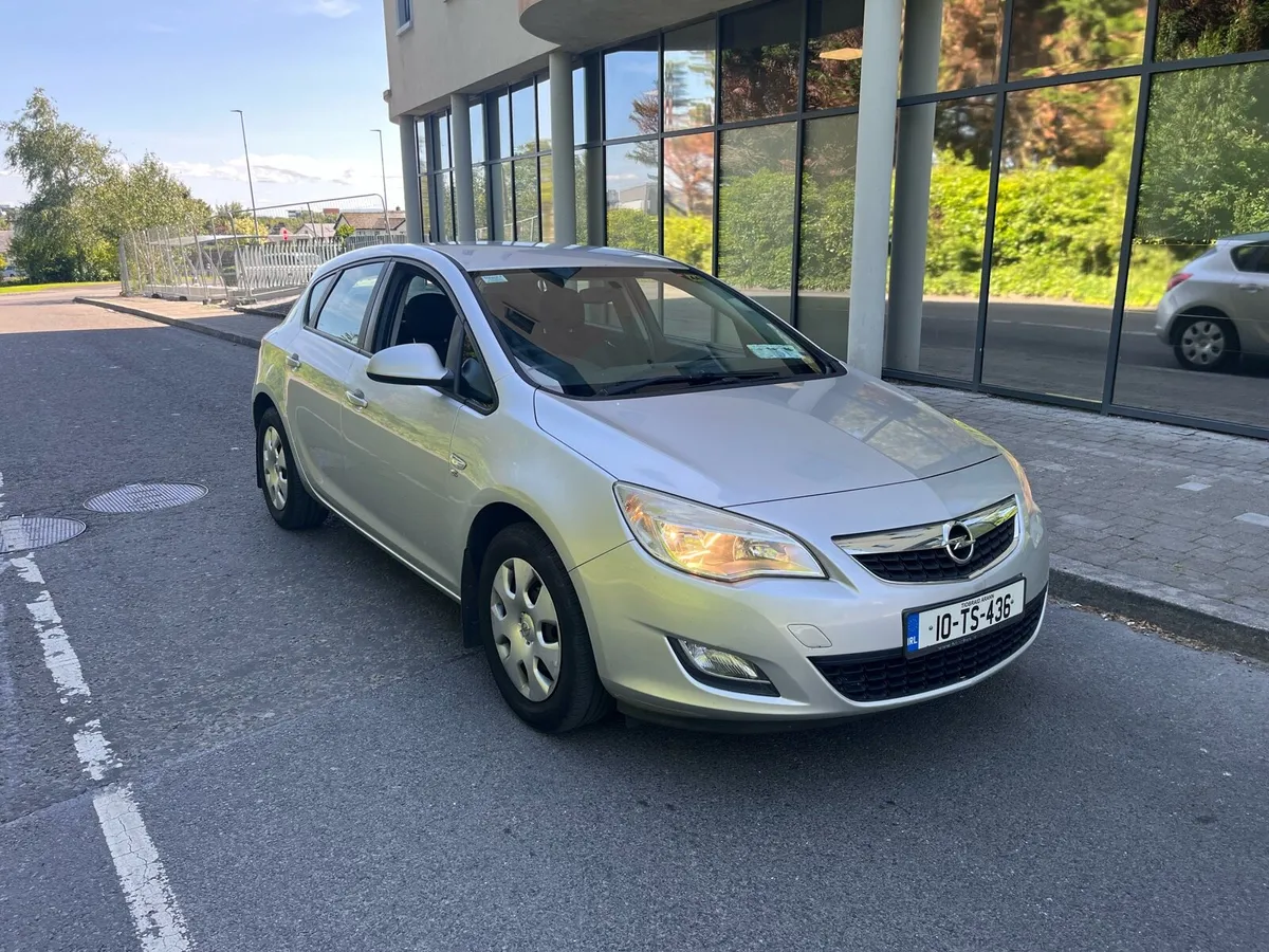 OPEL ASTRA 1.7 CDTI NEW NCT&TAX - Image 1
