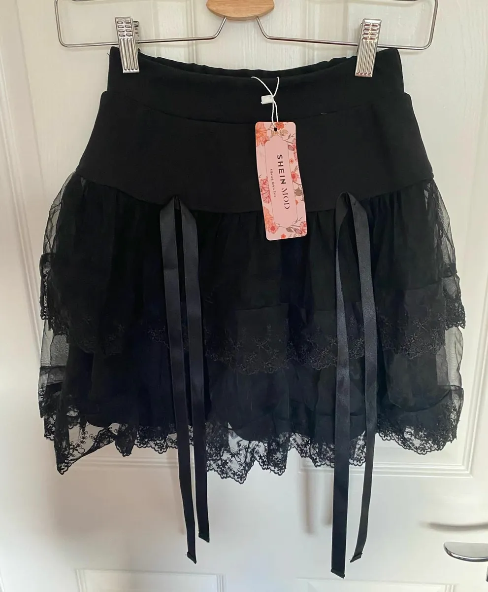 Black lacey goth mini skirt Shein - Image 1