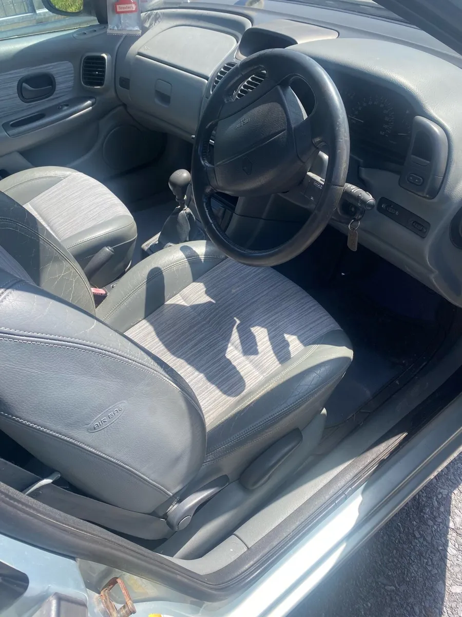Renault Laguna - Image 4