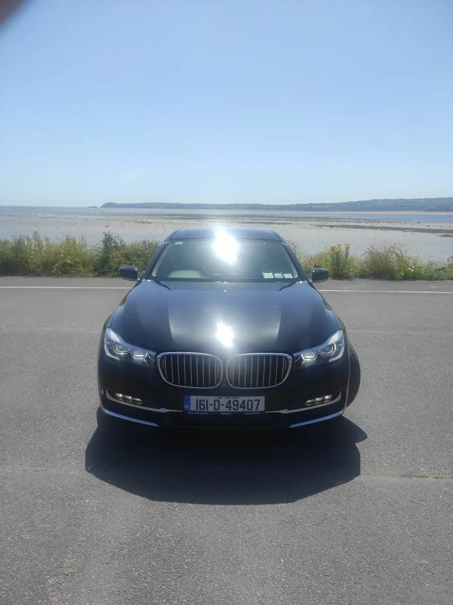 BMW 7-Series 2016 - Image 2