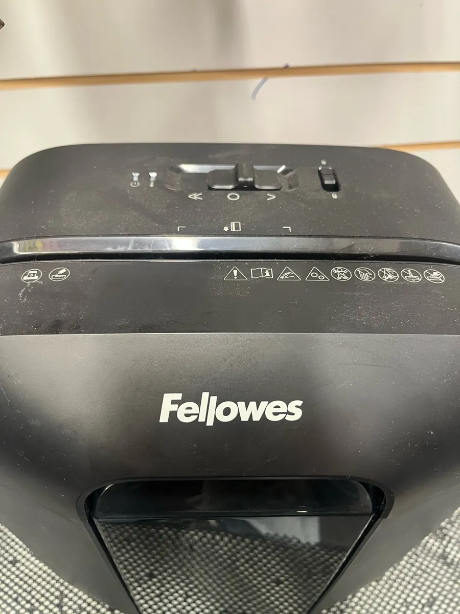 Fellowes Shredder - Image 2