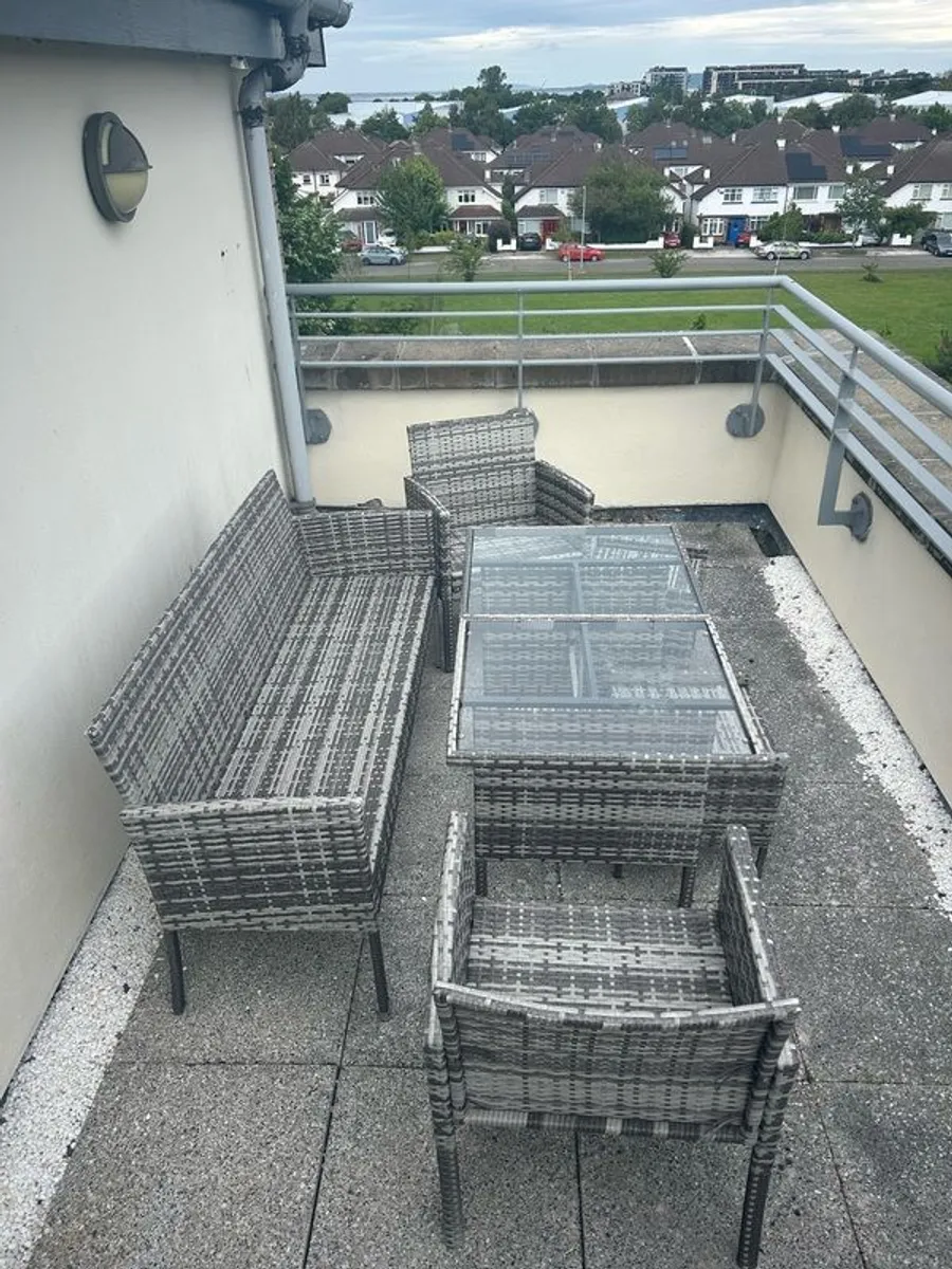 Outdoor Polyrattan Table - Image 1